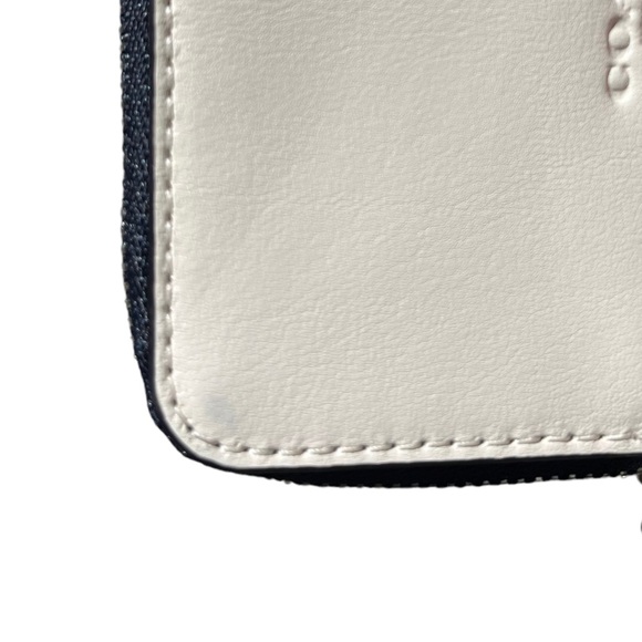Coach Cracker Jack White Wallet - Picture 3 of 6